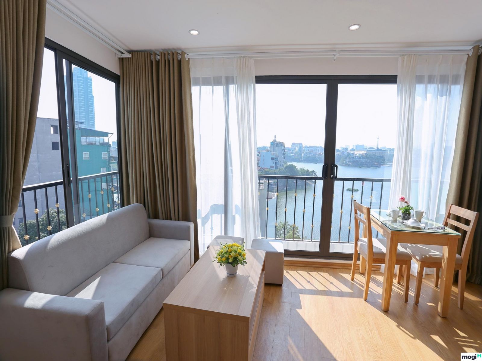 The Ho Chi Minh City’s apartment for sale market is stepping into the growth slowing stage of the price cycle.