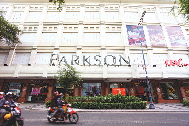 The Parkson store on Le Thanh Ton street in District 1 of Ho Chi Minh City is now in poor performance. (Photo: Le Toan)
