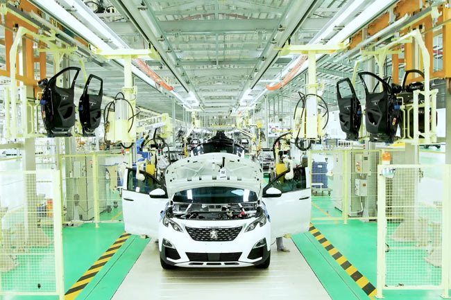 A Peugeot car is seen at Thaco luxury car plant. Thaco has put into operation the Thaco luxury car plant at the Chu Lai Open Economic Zone in the central province of Quang Nam. (Photo: THACO)