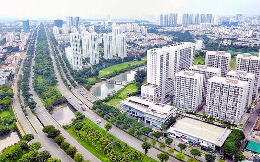 The property market of Vietnam is believed to have a good prospect in the medium and long terms. (Photo: VNA)