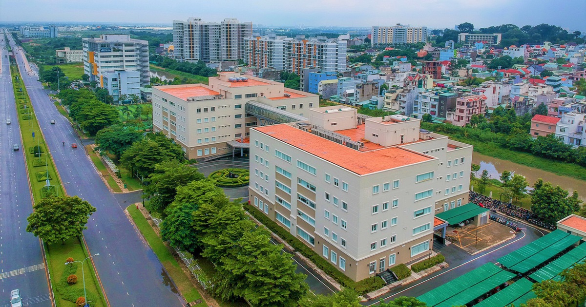 A view of the Saigon Hi-Tech Park in HCM City. Investment projects for empty slots at the hi-tech park are being stalled as authorities wait to approve new rental price policies.