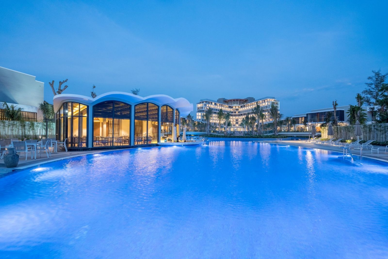 The Best Western Premier Sonasea Phu Quoc resort’s 300-meter pool is one of Southeast Asia’s longest lagoon pools. (Photo: Courtesy of Best Western Premier Sonasea Phu Quoc)