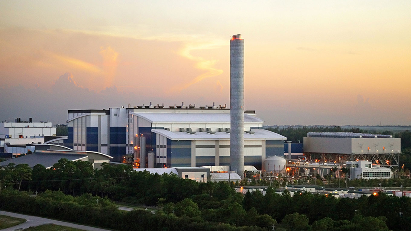 A waste-to-energy plant in West Palm Beach, America.
