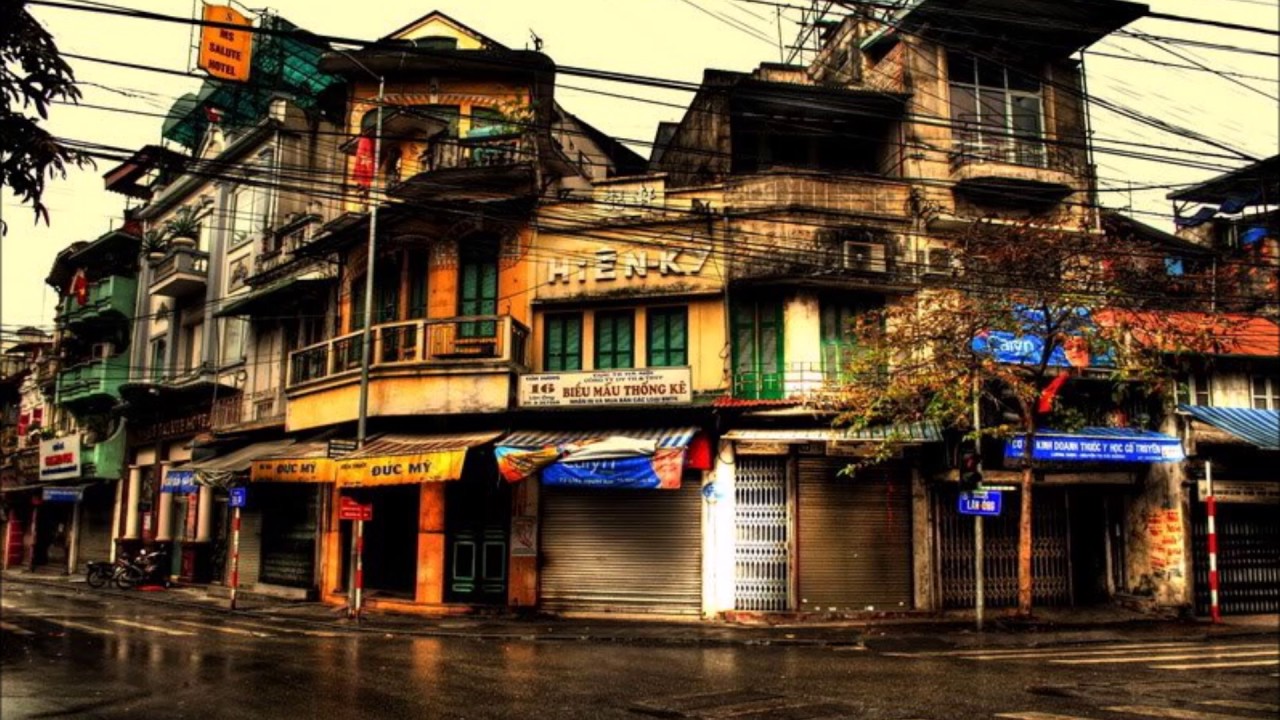 Downgrading residential areas in Hanoi's Old Quarter.