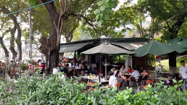 Parts of many parks in HCM City are being rented for cafe shops, eateries and other establishments contrary to their original purpose. (Photo: VNA)