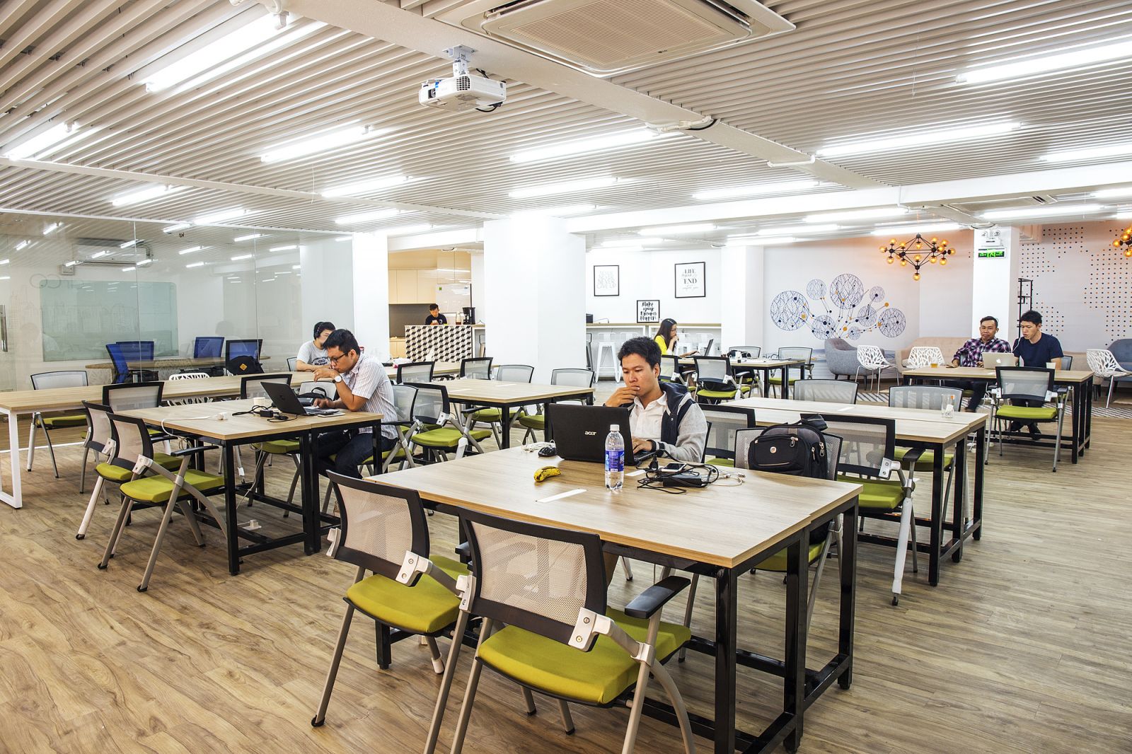 A view of CirCO Coworking in District 4, HCM City. (Photo coworker.com)