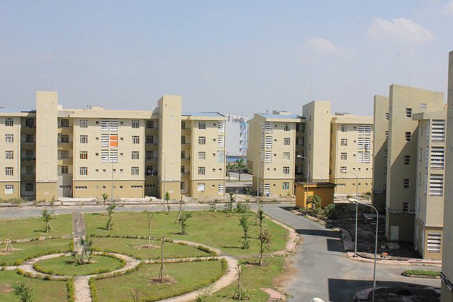 A social housing project in HCMC’s Binh Chanh District. The Ministry of Construction has asked local authorities to report on land  available for social housing projects. (Photo: Le Anh)