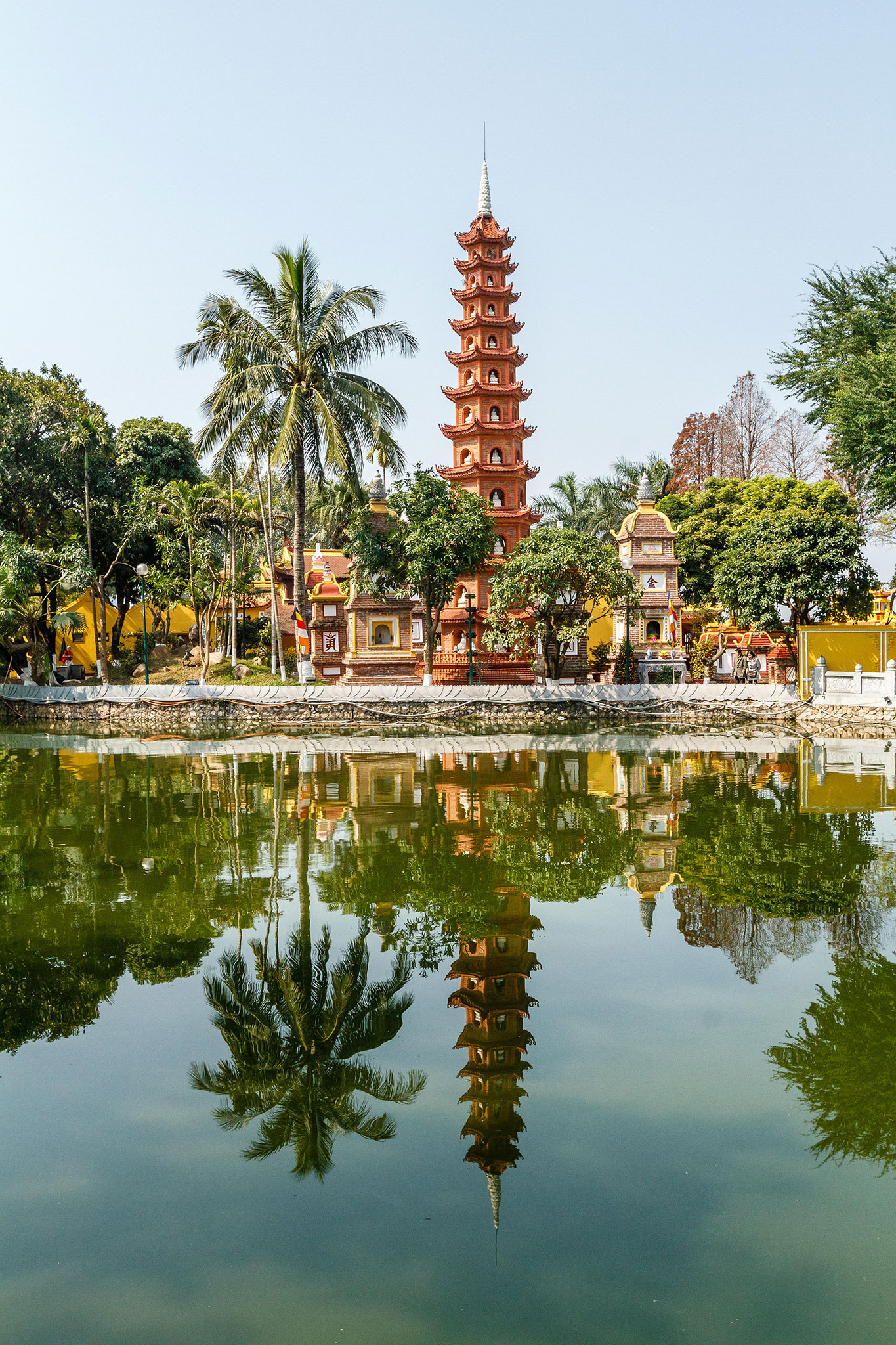 Tran Quoc Pagoda. (Photo: National Geographic)