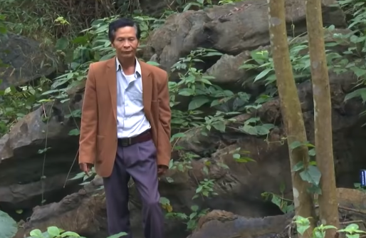 Ông Lê Văn Đông đã gắn bó với rừng gần hết 1 đời người. Tuy nhiên