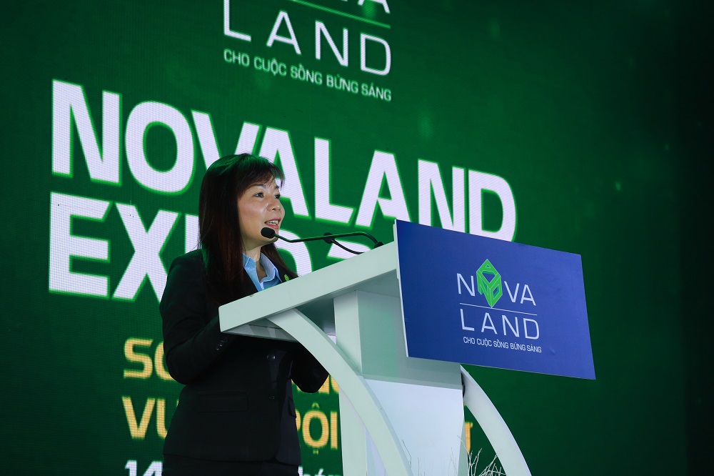 Bà Hoàng Thu Châu, Đại diện Tập đoàn Novaland phát biểu khai mạc chương trình