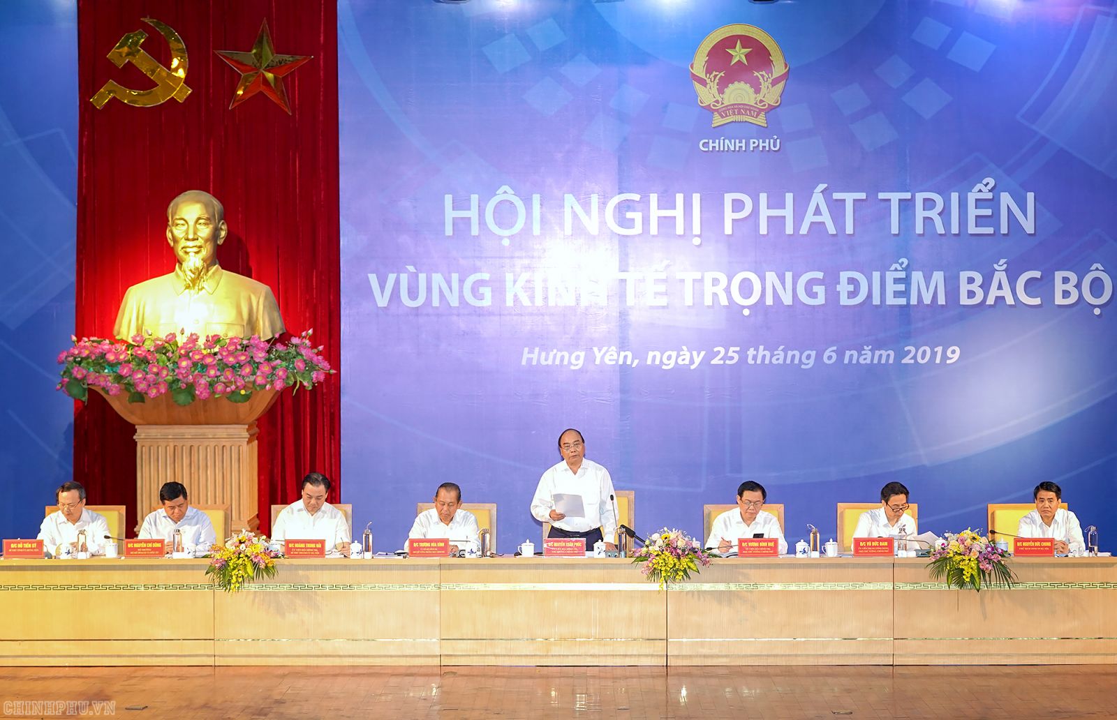 Thủ tướng phát biểu tại Hội nghị. Ảnh VGP/Quang Hiếu
