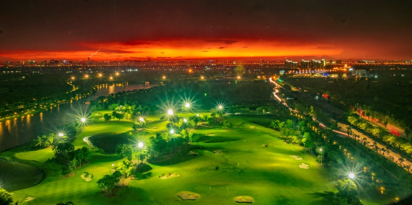 View sân golf đẹp nhất Vịnh Bắc bộ tại Aqua Bay – Ecopark 
