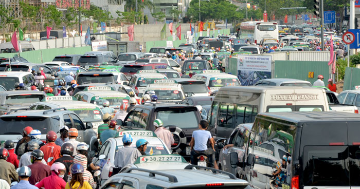 Tắc đường vào giờ cao điểm tại TP Hồ Chí Minh.