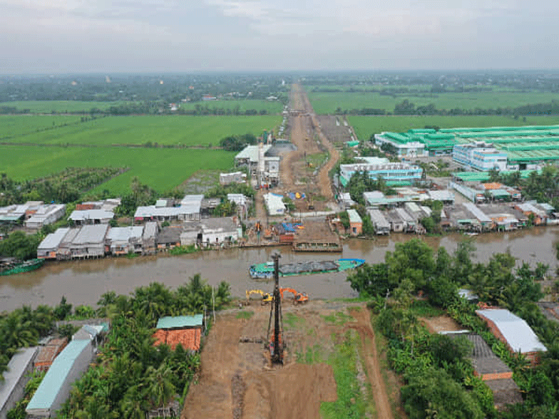 Dự án cao tốc Trung Lương - Mỹ Thuận nhìn từ trên cao.