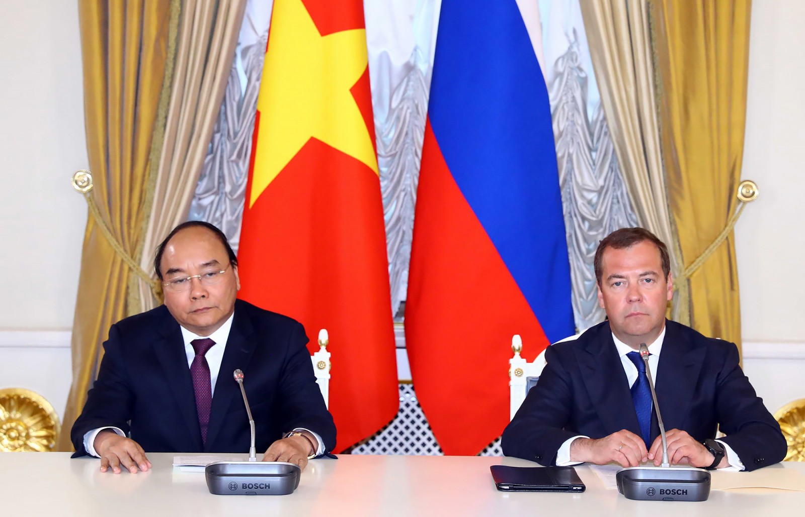 Hai Thủ tướng chủ trì họp báo chung sau hội đàm. Ảnh: VGP/Quang Hiếu