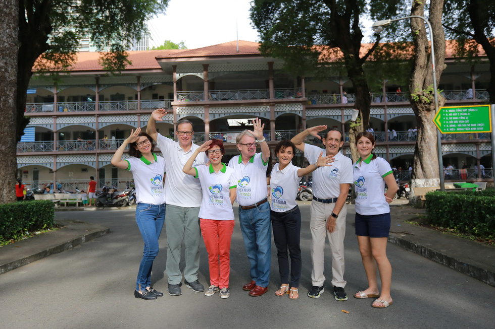 Gia đình TN&F trong đợt mổ 13 tại bệnh viện Nhi Đồng 2, TP.HCM
