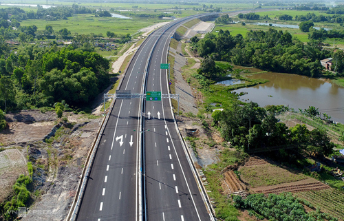Cao tốc Đà Nẵng - Quảng Ngãi sẽ được kết nối vào tuyến cao tốc Bắc Nam. Ảnh: Đắc Thành