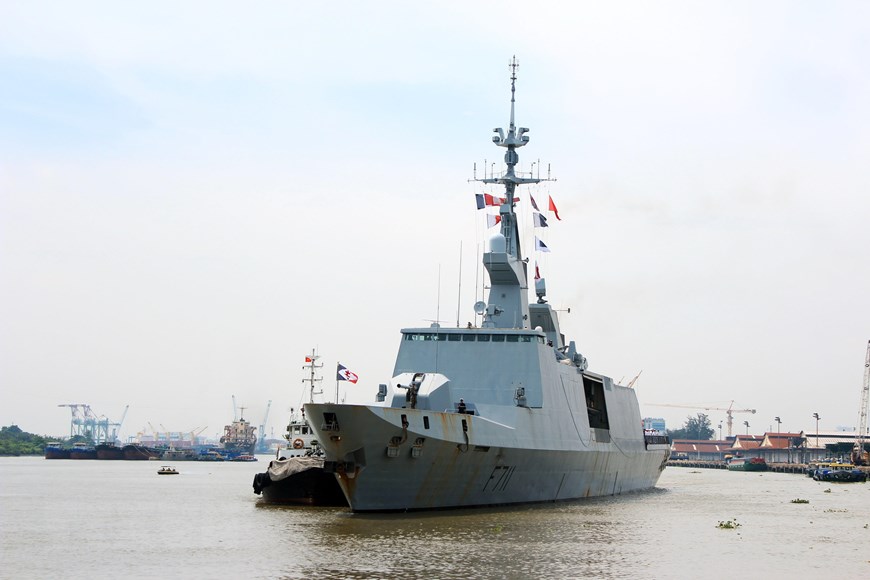 Ngày 1/6/2018, đoàn tàu của Hải quân Pháp gồm tàu chỉ huy và đổ bộ Dixmude cùng 713 sỹ quan, thủy thủ cập cảng Sài Gòn, tiến hành chuyến thăm hữu nghị Thành phố Hồ Chí Minh trong thời gian 5 ngày. (Ảnh: Xuân Khu/TTXVN)