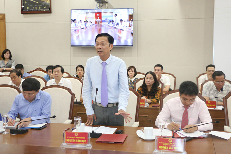 Đồng chí Nguyễn Văn Đọc, Bí thư Tỉnh ủy, phát biểu tại buổi làm việc.