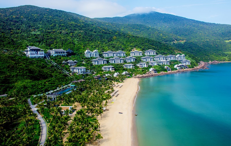 Khu nghỉ dưỡng nổi tiếng thế giới InterContinental Danang Sun Peninsula Resort