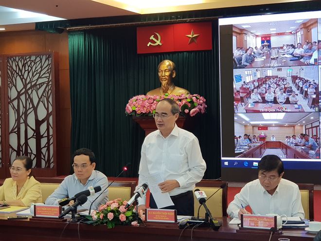 Bí thư Thành ủy TP.HCM Nguyễn Thiện Nhân phát biểu tại Hội nghị