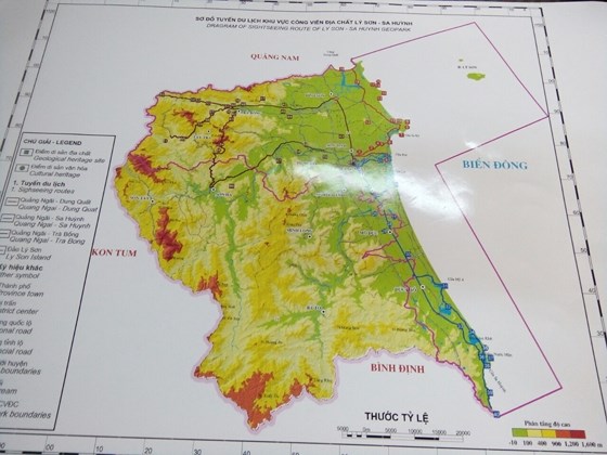 Bản đồ mới nhất, các điểm màu đỏ kết nối là phạm vi công viên địa chất Lý Sơn - Sa Huỳnh được điều chỉnh đến hơn 4.000km2. Ảnh: NGUYỄN TRANG