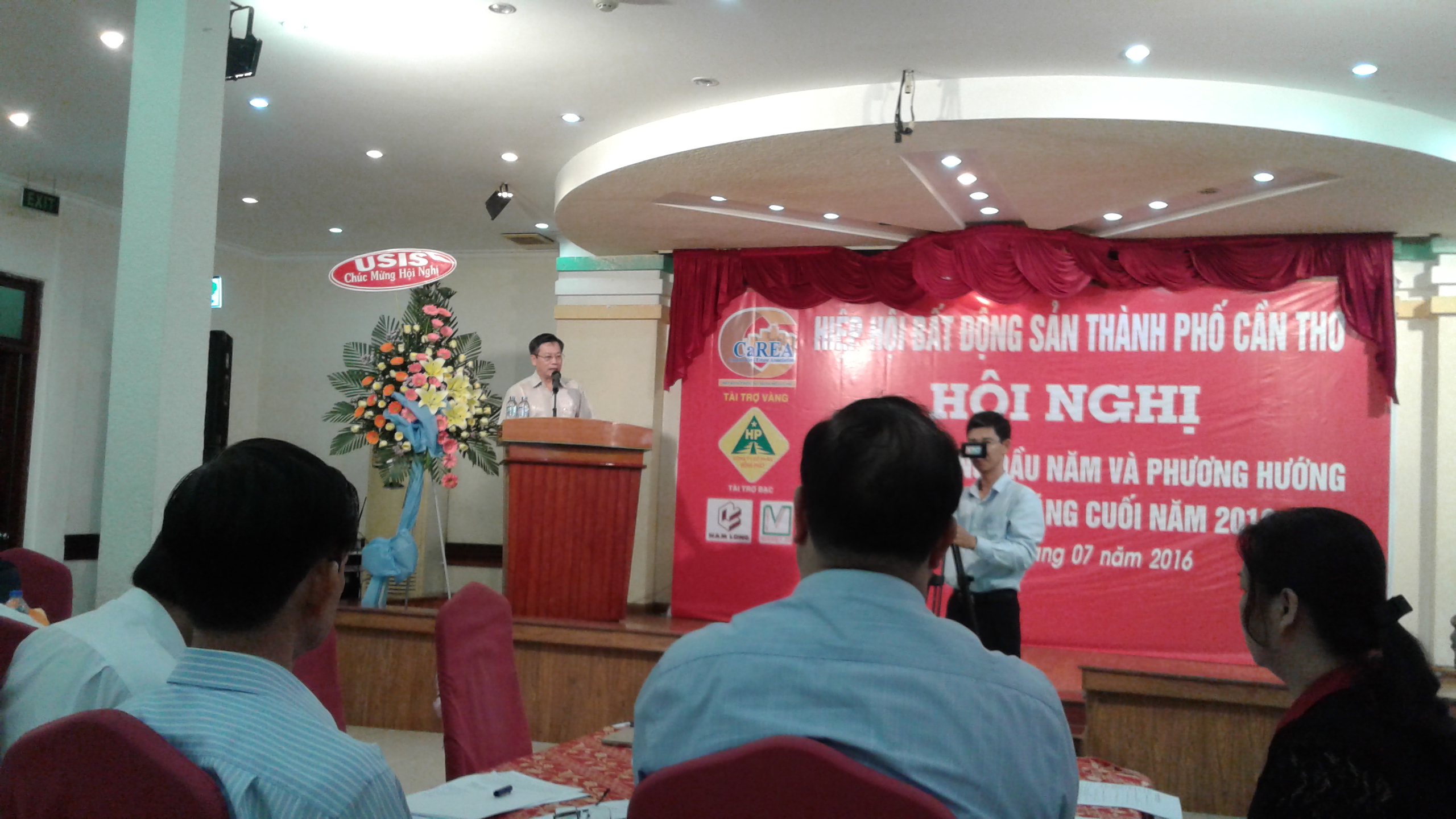Ông Trần Ngọc Quang, Tổng thư kí Hiệp hội bất động sản Việt Nam phát biểu tại Hội nghị.