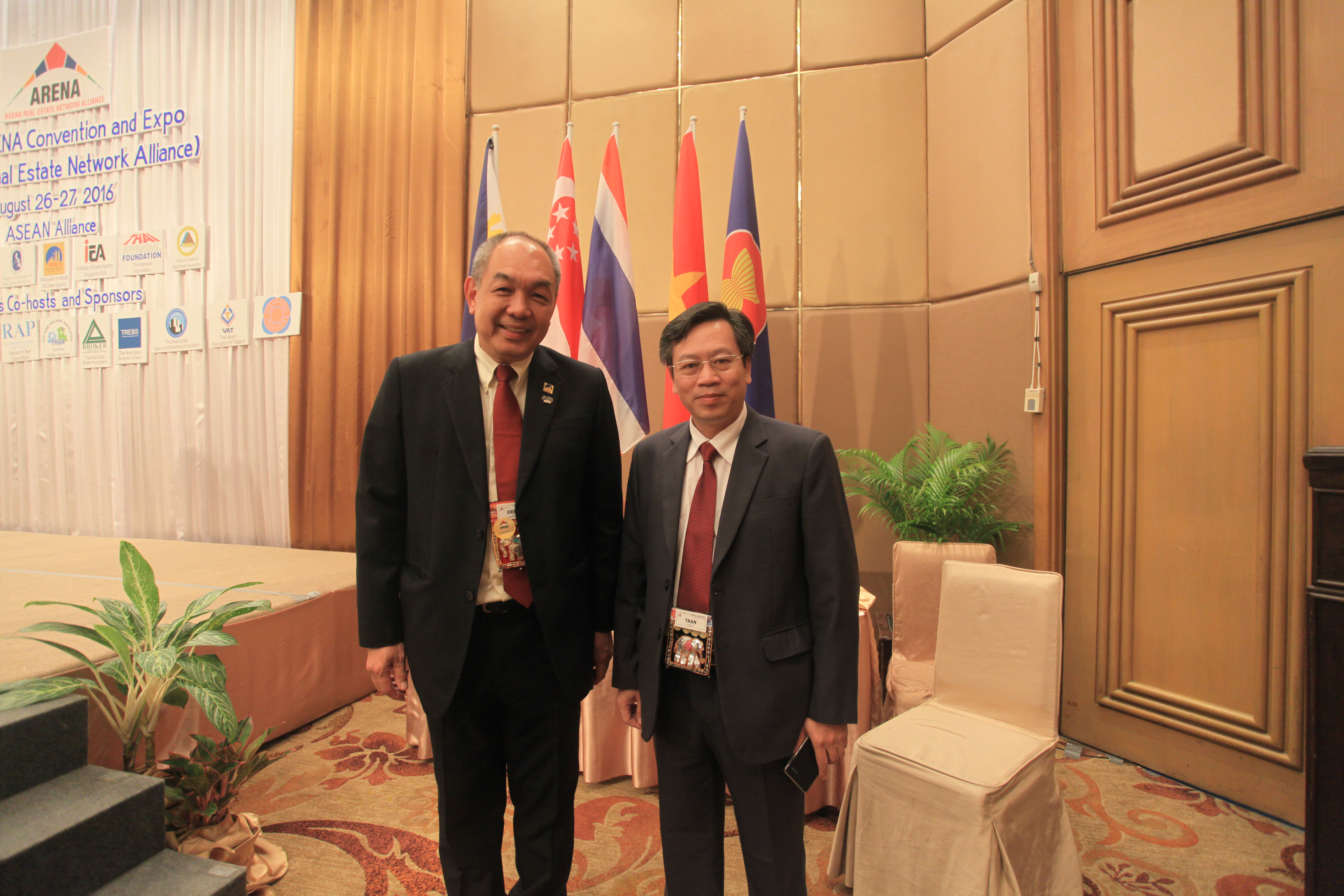 TS. Trần Ngọc Quang, Tổng Thư ký Hiệp hội BĐS Việt Nam gặp gỡ Chủ tịch Hiệp hội BĐS Malaysia.