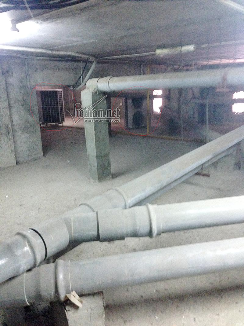 Trong hầm kĩ thuật có nhiều thiết bị đường ống nước, dây diện có thể bị giảm tuổi thọ hoặc chập cháy bởi nhiệt lượng tỏa ra từ dàn nóng.