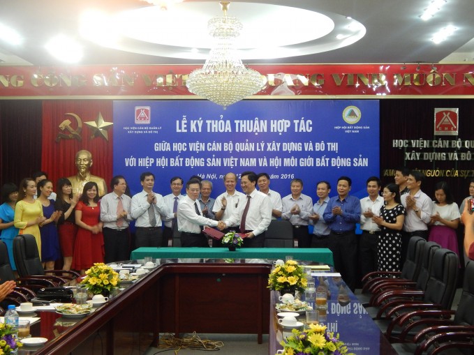 Lễ ký kết hợp tác giữa Hiệp hội Bất Động Sản Việt Nam và Học Viện Cán Bộ Quản Lý Xây dựng và Đô Thị, Bộ Xây Dựng.