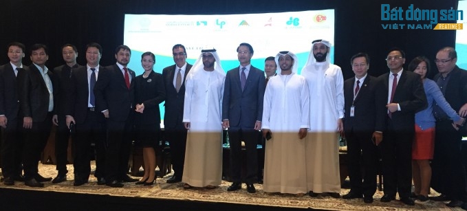 Đoàn công tác tham dự diễn đàn BĐS Việt Nam- Dubai 2016.