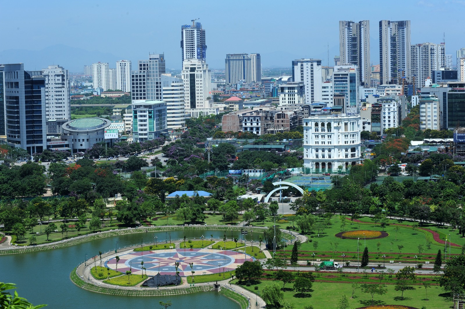 Thị trường BĐS khu vực phía Tây Hà Nội có tốc độ phát triển nhanh. Ảnh: Kháng Trần.