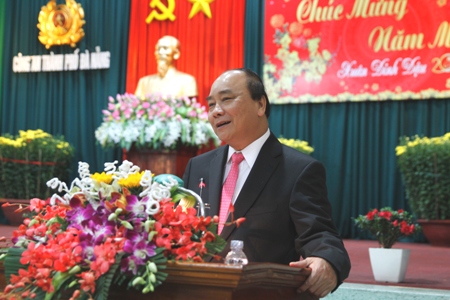 Thủ tướng Nguyễn Xuân Phúc chúc Tết lực lượng vũ trang TP. Đà Nẵng. Ảnh: VGP/Hồng Hạnh.