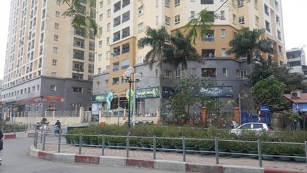 Hai tòa chung cư A1 và A2 tại 229 phố Vọng, Hà Nội.