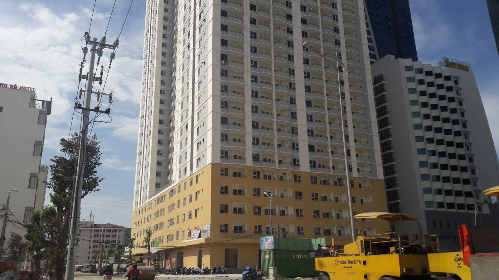 Tổ hợp khách sạn Mường Thanh và căn hộ chung cư cao cấp Sơn Trà - nơi có 104 căn hộ xây trái phép.