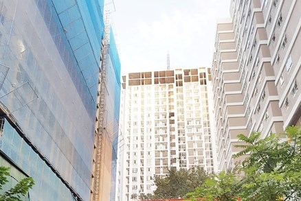 Dự án Mỹ Sơn Tower vừa bị đề nghị xử phạt 1,5 tỷ đồng vì nâng tầng​. Ảnh: Quang Lộc.