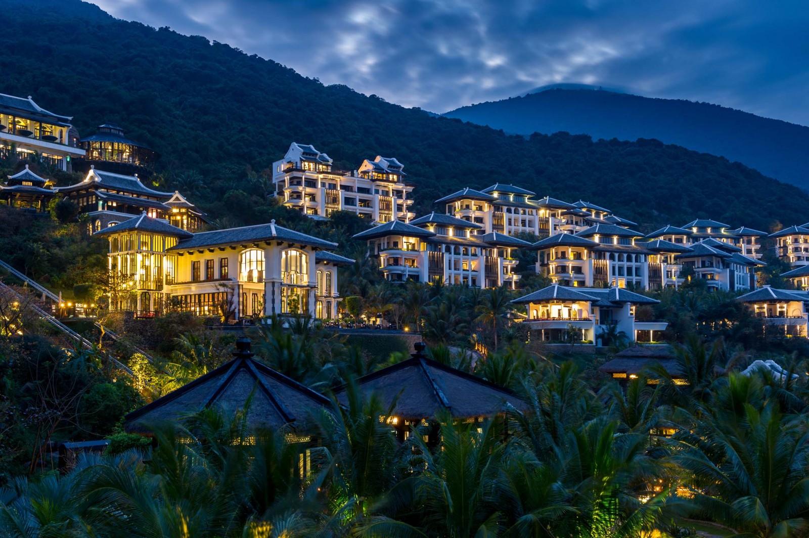 Một góc khu nghỉ dưỡng InterContinental Danang Sun Peninsula Resort.
