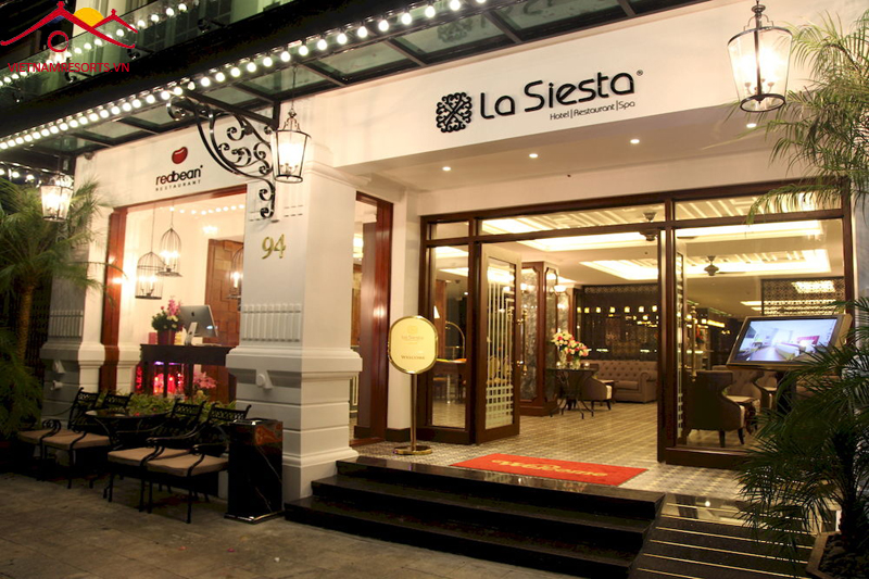 Khách sạn La Siesta.