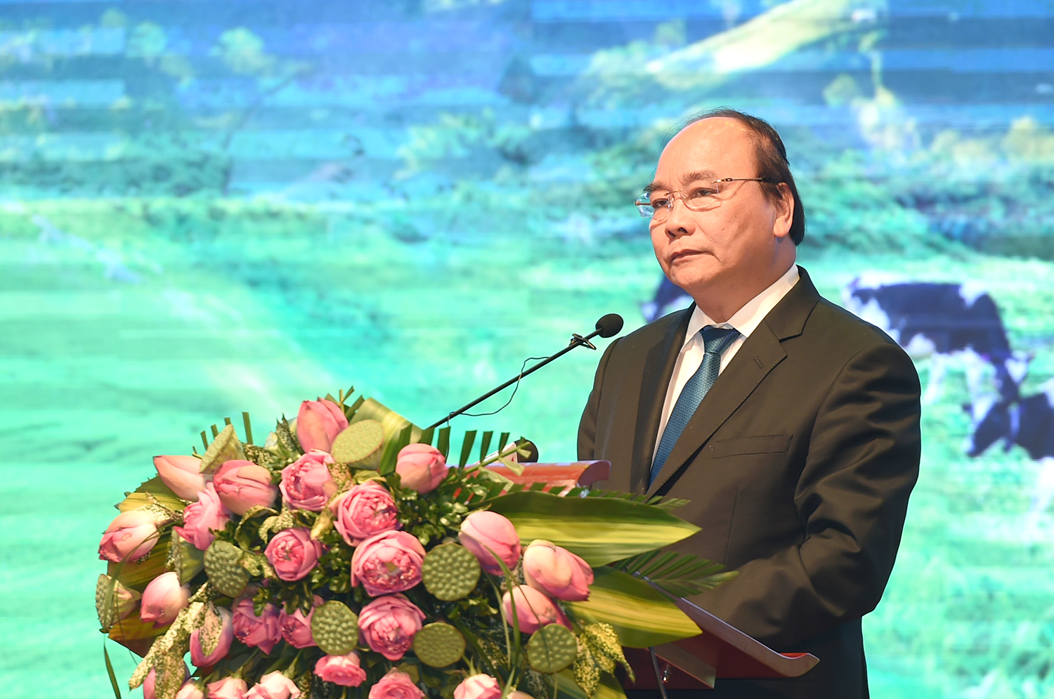 Thủ tướng Nguyễn Xuân Phúc phát biểu tại Hội nghị xúc tiến đầu tư tỉnh Sơn La. Ảnh: VGP/Quang Hiếu.