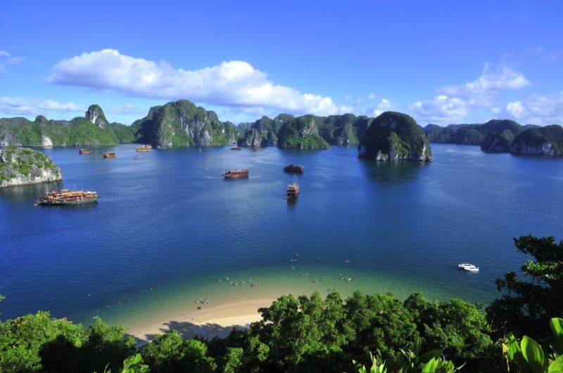 Vịnh Hạ Long 2 lần được UNESCO công nhận là Di sản thiên nhiên thế giới.