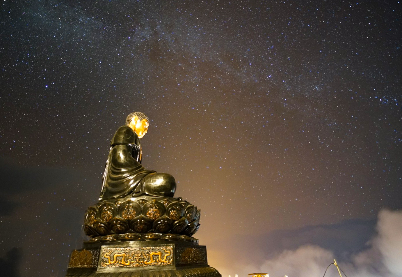 Đại tượng Phật A Di Đà - Khu văn hóa tâm linh Fansipan (1)