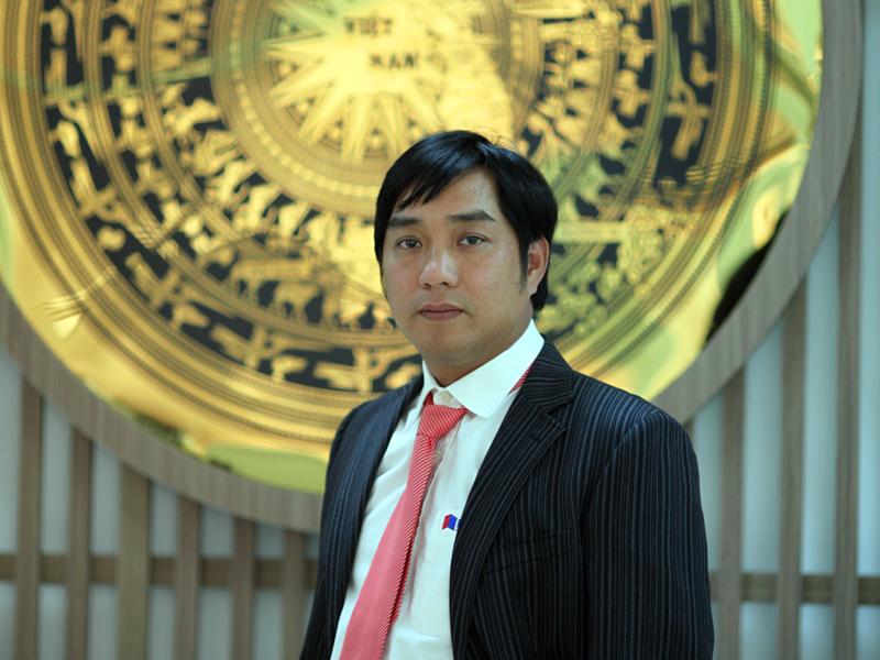 CEO Hồ Minh Hoàng.