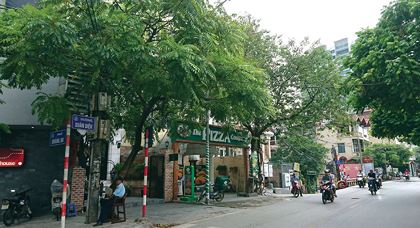 Giá đất theo bảng giá đất của Nhà nước tại nhiều tuyến phố của Hà Nội hiện thấp hơn rất nhiều lần so với giá thị trường 