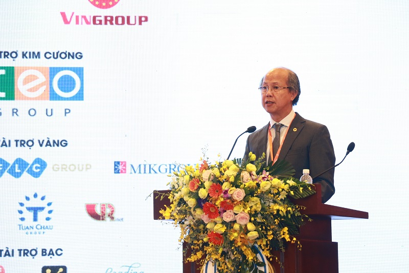 Ông Nguyễn Trần Nam, Chủ tịch Hiệp hội Bất động sản Việt Nam, Trưởng ban Tổ chức IREC 2018 đọc Thông điệp IREC 2018 - Hà Nội.