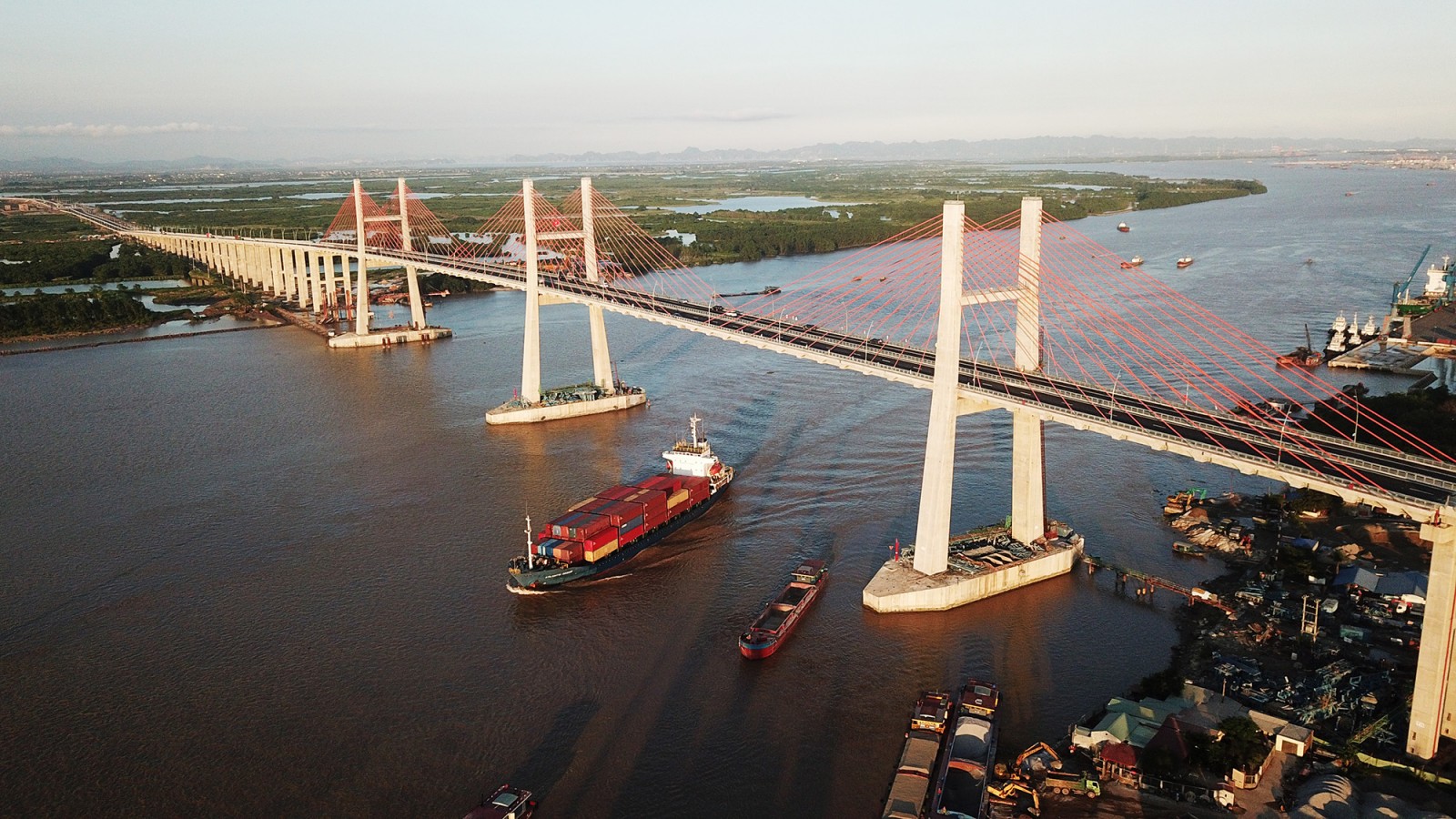 Cao tốc Hạ Long - Hải Phòng hoàn thành và đưa vào khai thác từ ngày 1/9/2018. Ảnh Đỗ Phương