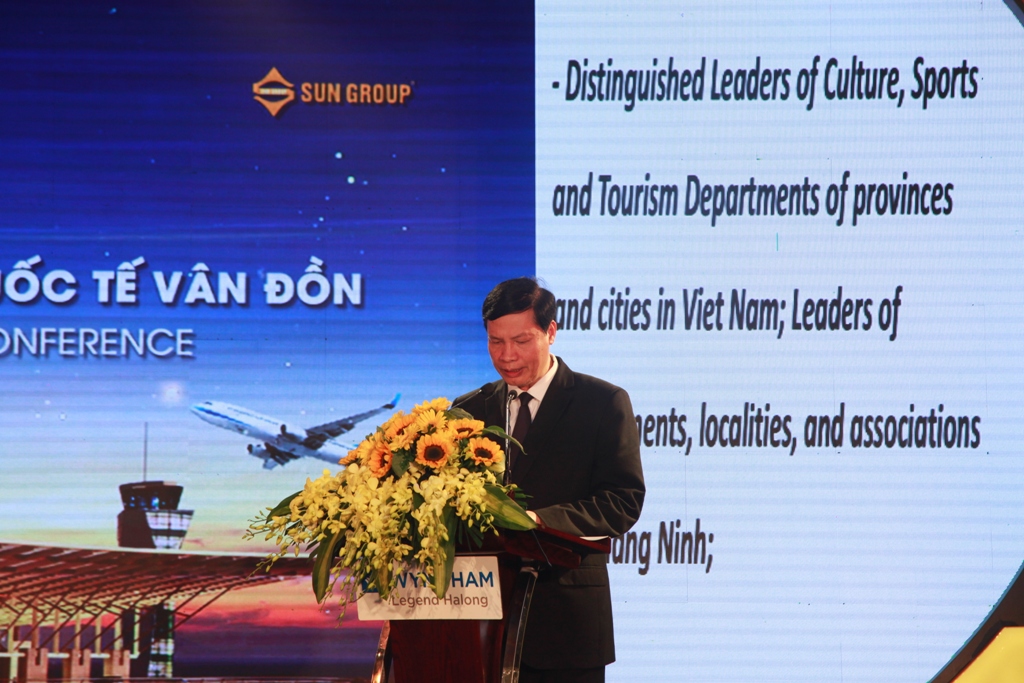 Ông Nguyễn Đức Long, Chủ tịch UBND tỉnh Quảng Ninh phát biểu tại Hội nghị.