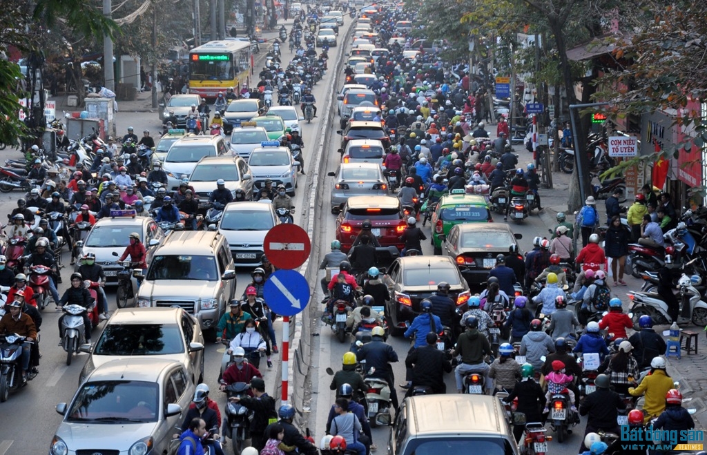 Lãnh đạo Hà Nội muốn thu phí xây dựng trở lại là “vì Hà Nội có Luật Thủ đô”, vì “để tạo ra nguồn phát triển hệ thống hạ tầng giao thông”.