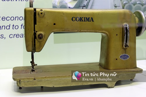 Chiếc máy khâu Cokima - sản phẩm đầu tiên của Hợp tác xã Cơ khí máy may đoạt huy chương Vàng năm 1987. Ngày xưa, quần áo không có nhiều, chiếc máy khâu thực sự là một vật dụng hữu ích trong việc may vá. Đây cũng là vật dụng quen thuộc trong nhiều gia đình có điều kiện thời kỳ đó.