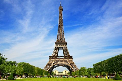 Kiến trúc tuyệt đẹp của tháp Eiffel nổi tiếng của Pháp