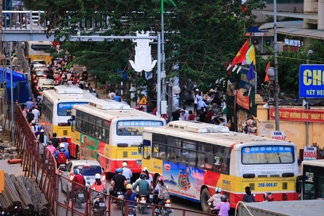 Theo quy hoạch, đến năm 2030, vận tải công cộng sẽ đáp ứng được 50-55% nhu cầu đi lại của người dân. (Ảnh: Minh Sơn/Vietnam+)